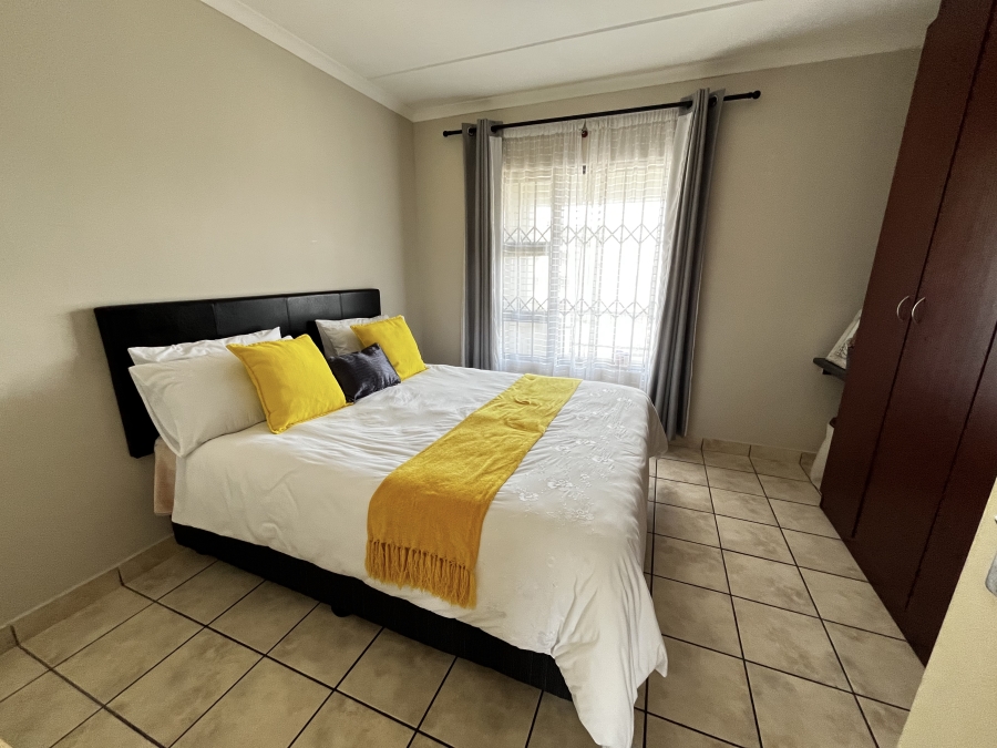 To Let 2 Bedroom Property for Rent in Burgundy Estate Western Cape